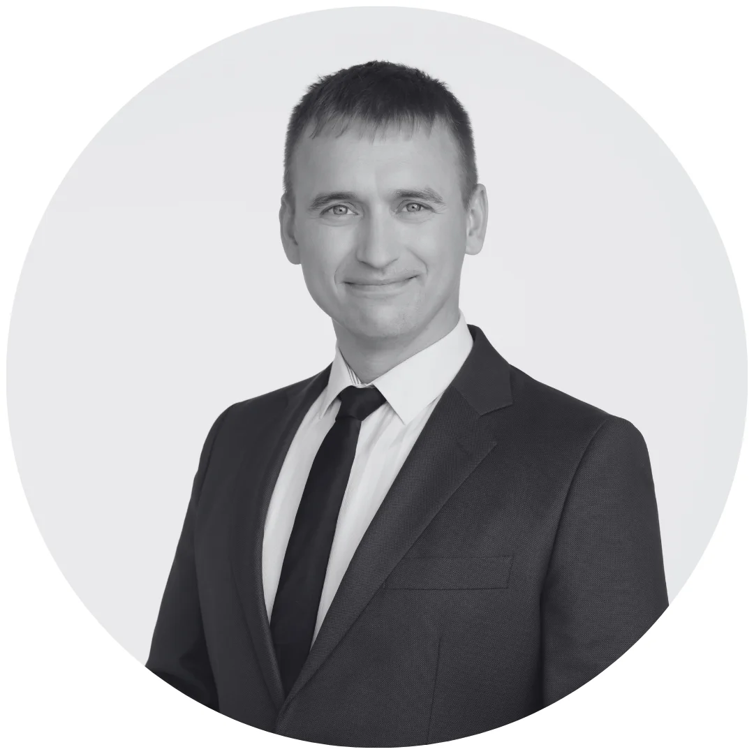 TADAS KAVALIAUSKAS